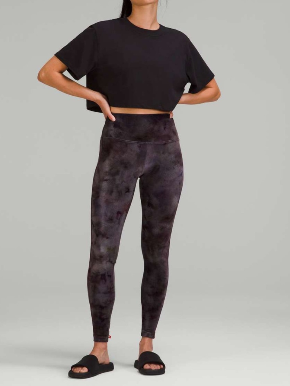 Women’s Lululemon Wunder Lounge High Rise HR Tight Velour pants size 4